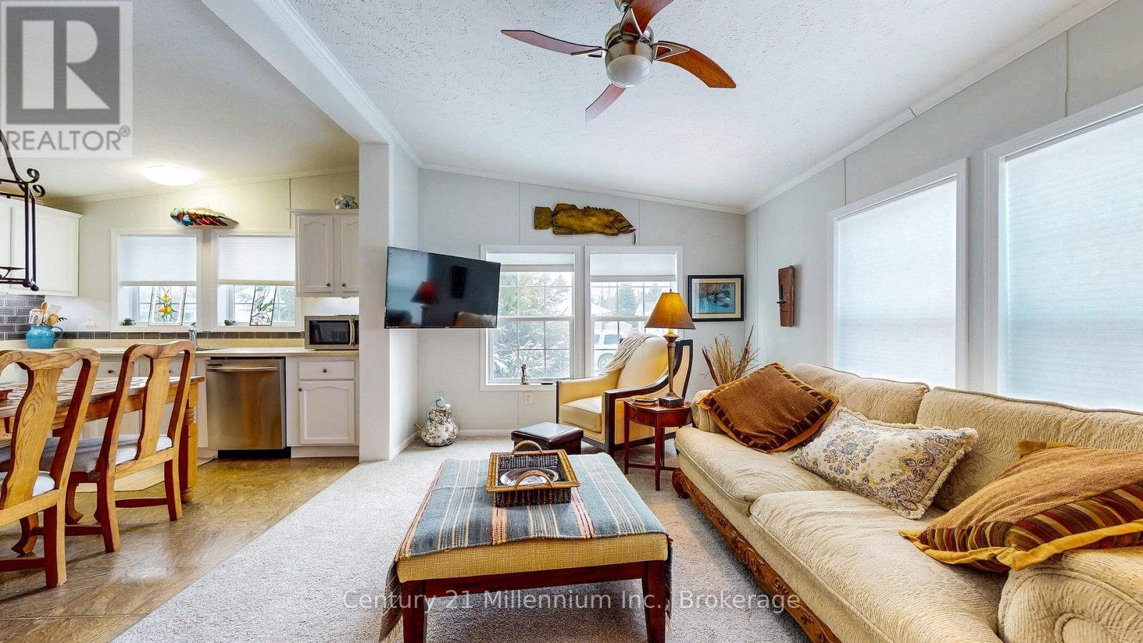 9 ILLINOIS CRESCENT Image 3