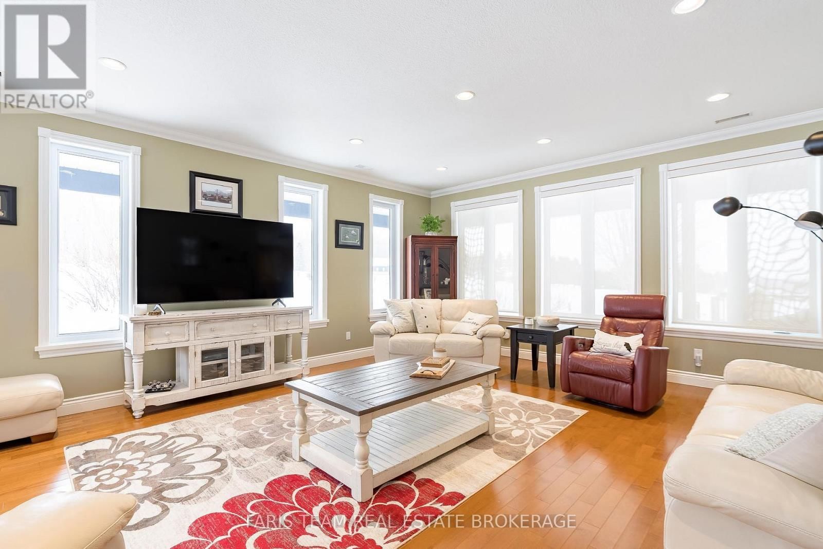 130 CONCESSION 15 WEST Image 12