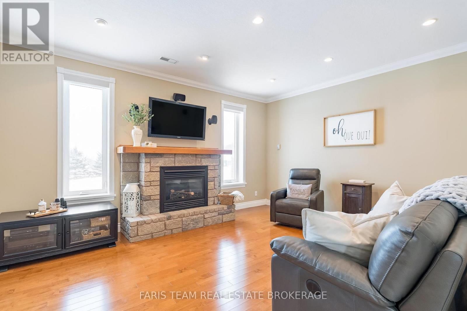 130 CONCESSION 15 WEST Image 13