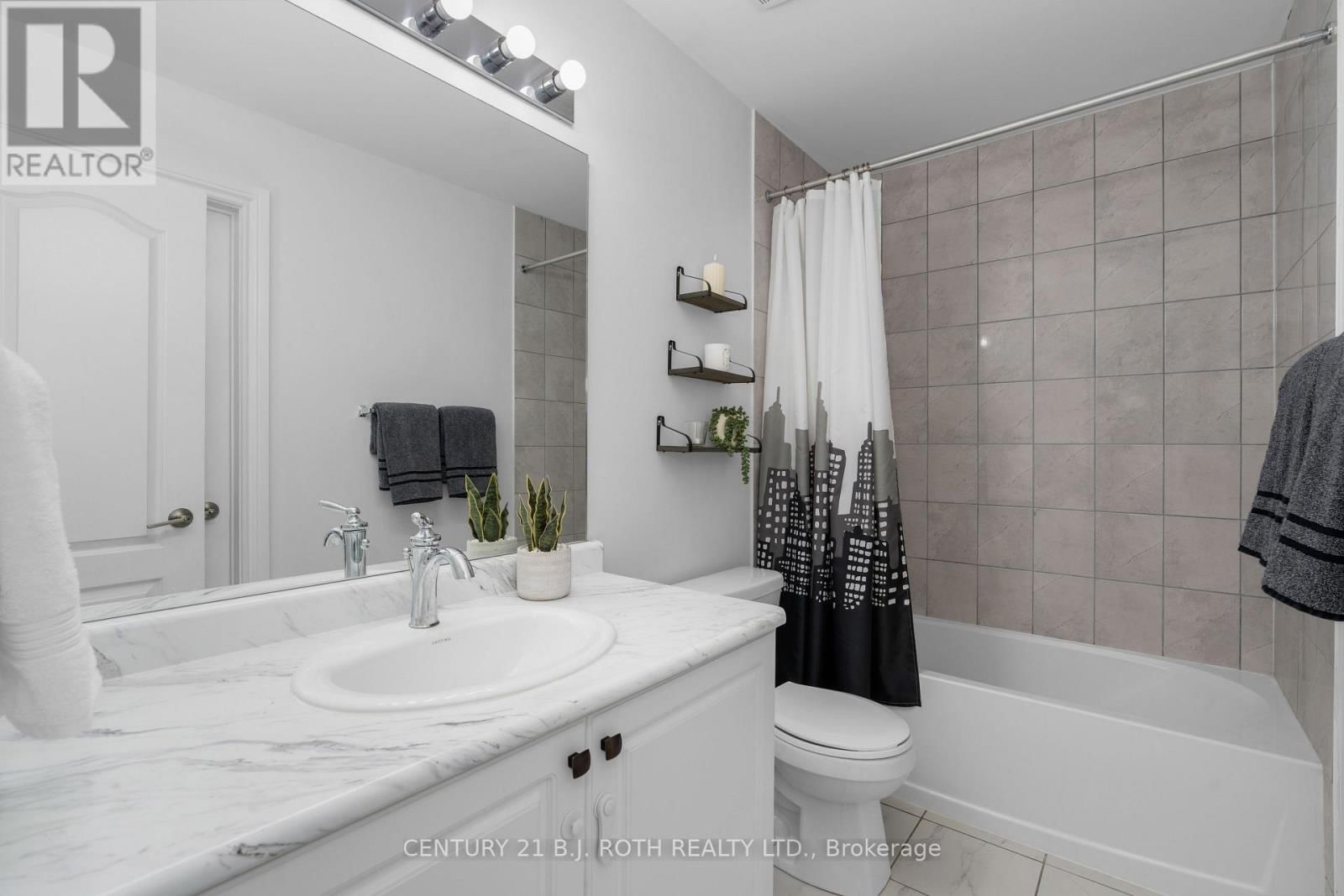 15 KODIAK TERRACE Image 18