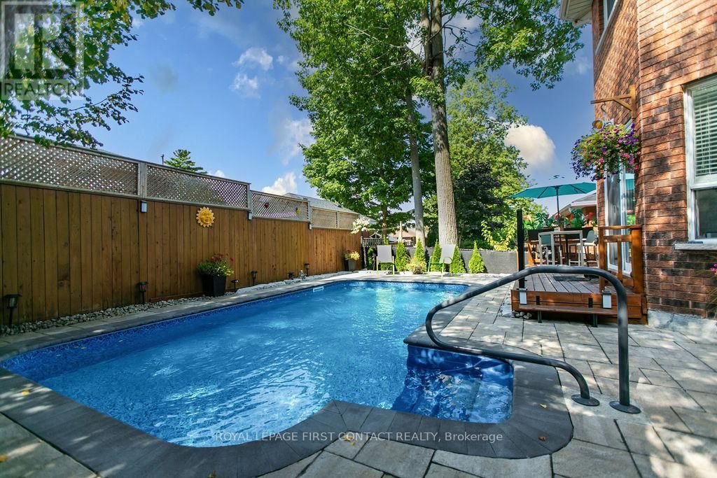 13 IRWIN DRIVE Image 33