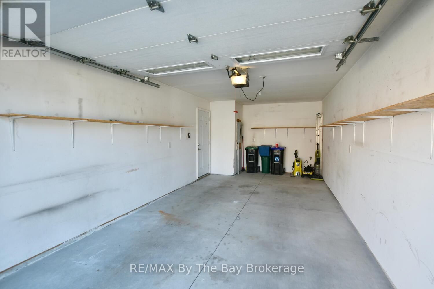 142 MEADOW LANE Image 40