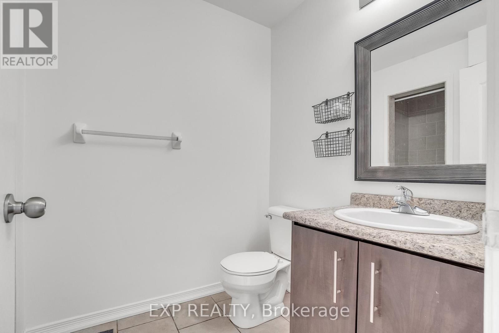 6 - 75 PRINCE WILLIAM WAY Image 28