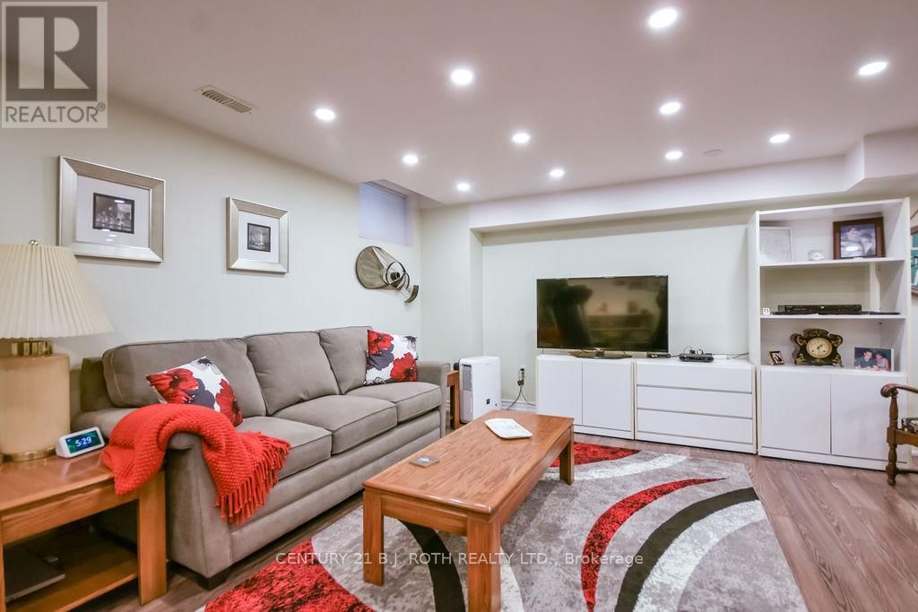 114 WIDGEON STREET Image 37