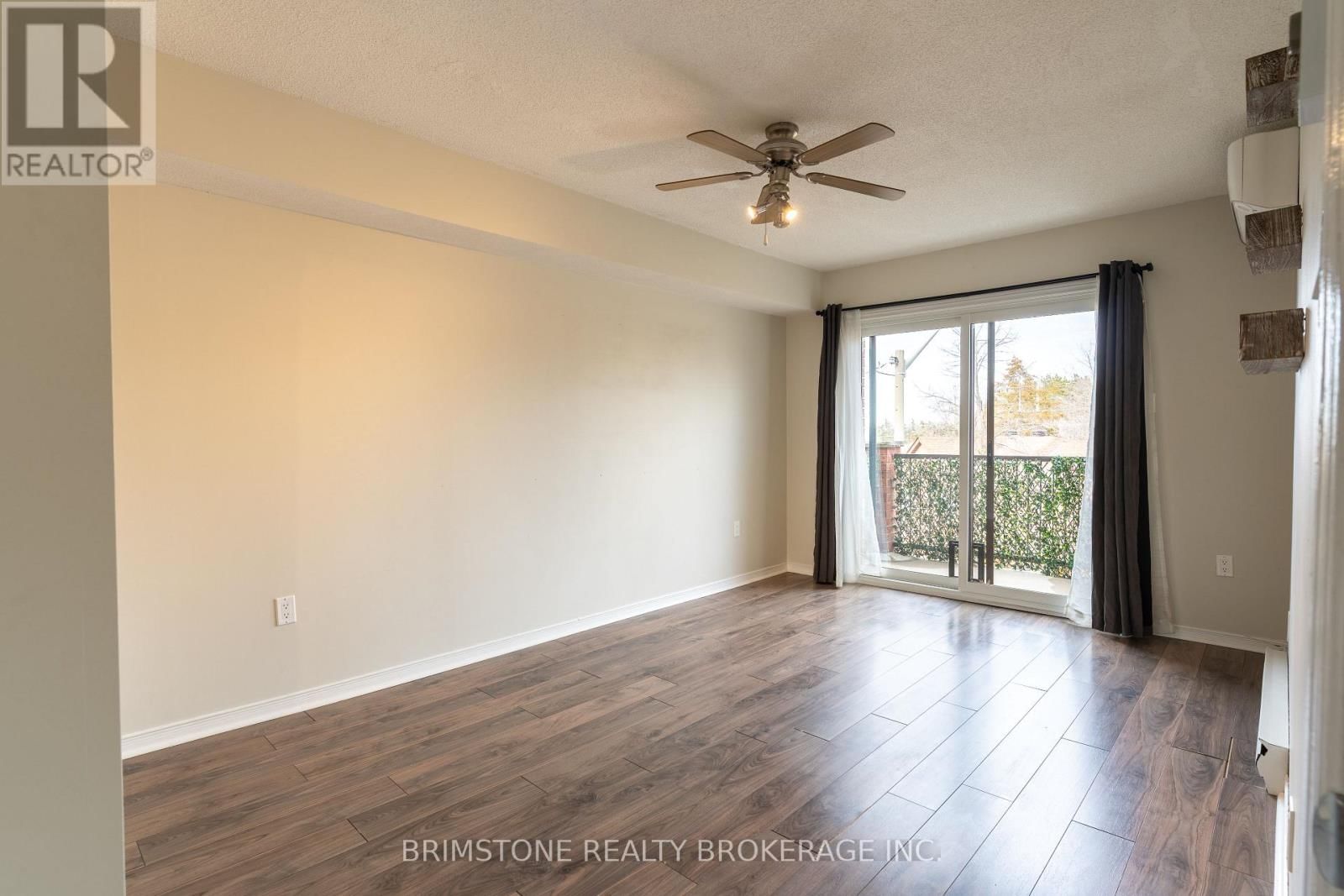 312 - 1 QUAIL CRESCENT Image 16