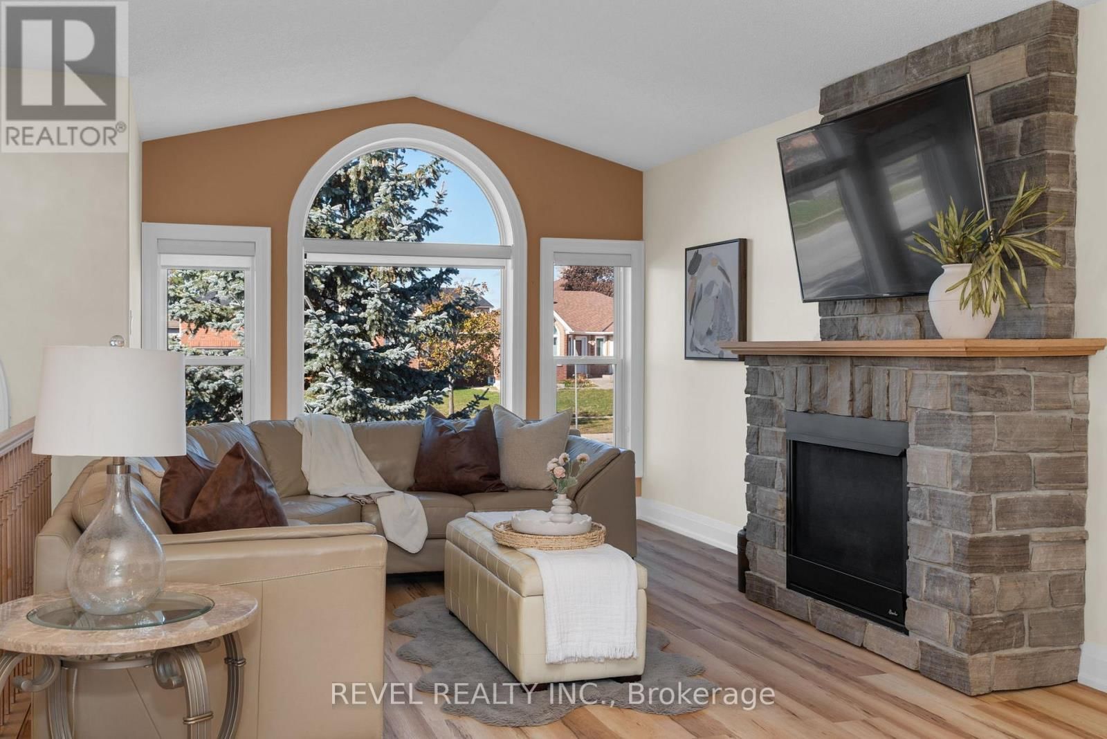 77 MARSELLUS DRIVE Image 5