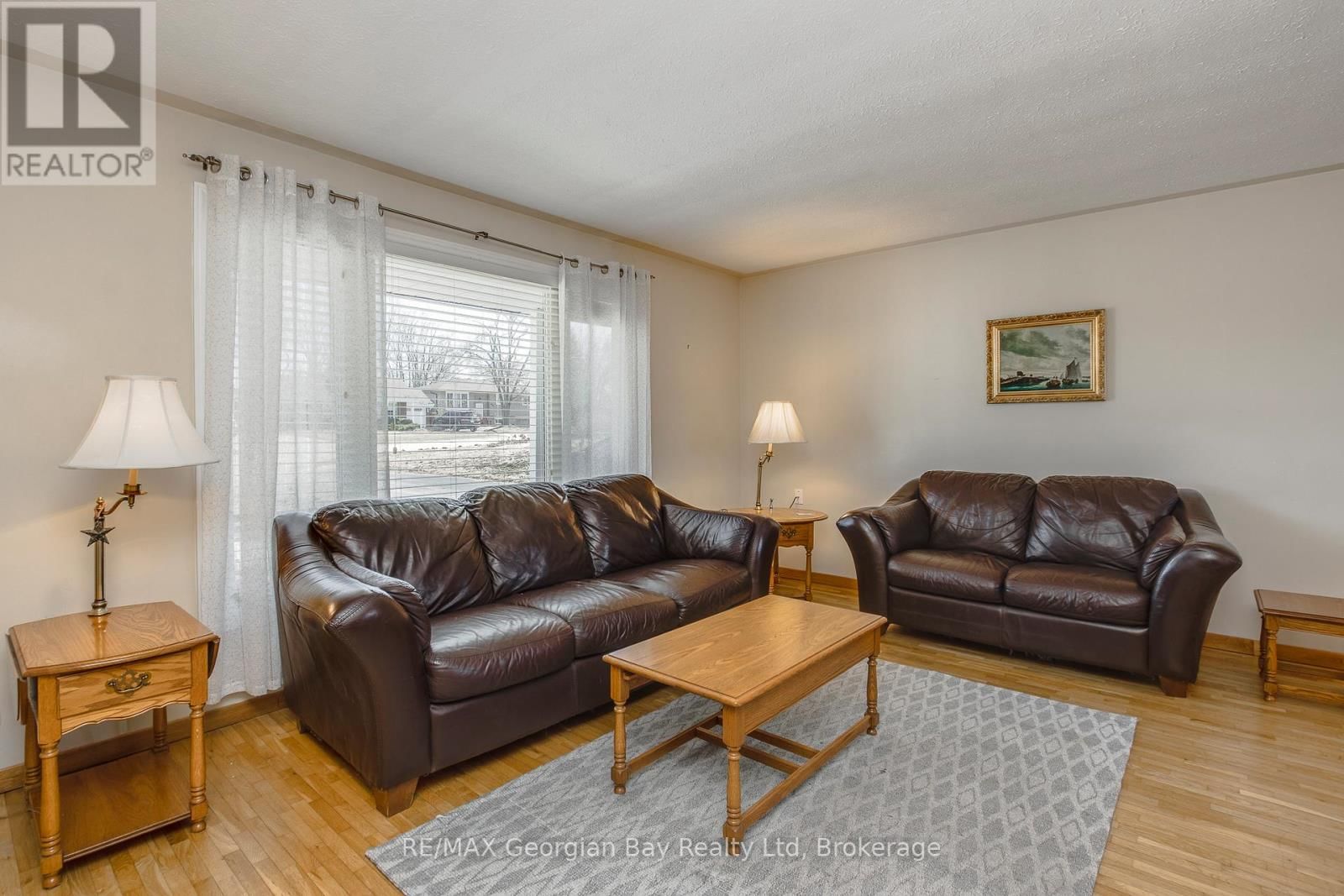 648 MANLY STREET Image 9