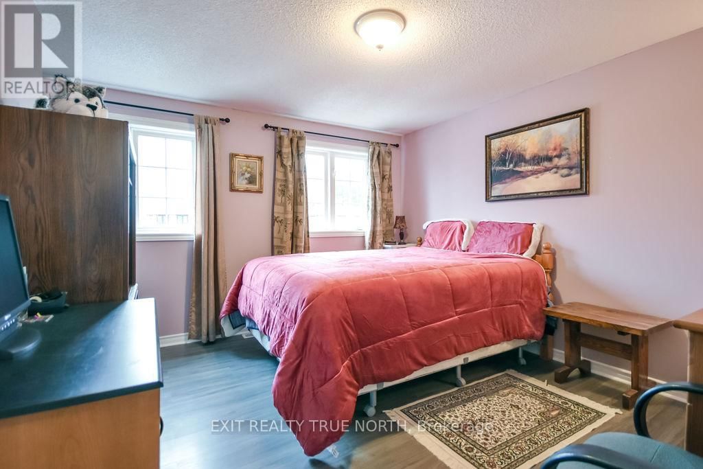 357 DUNSMORE LANE Image 13