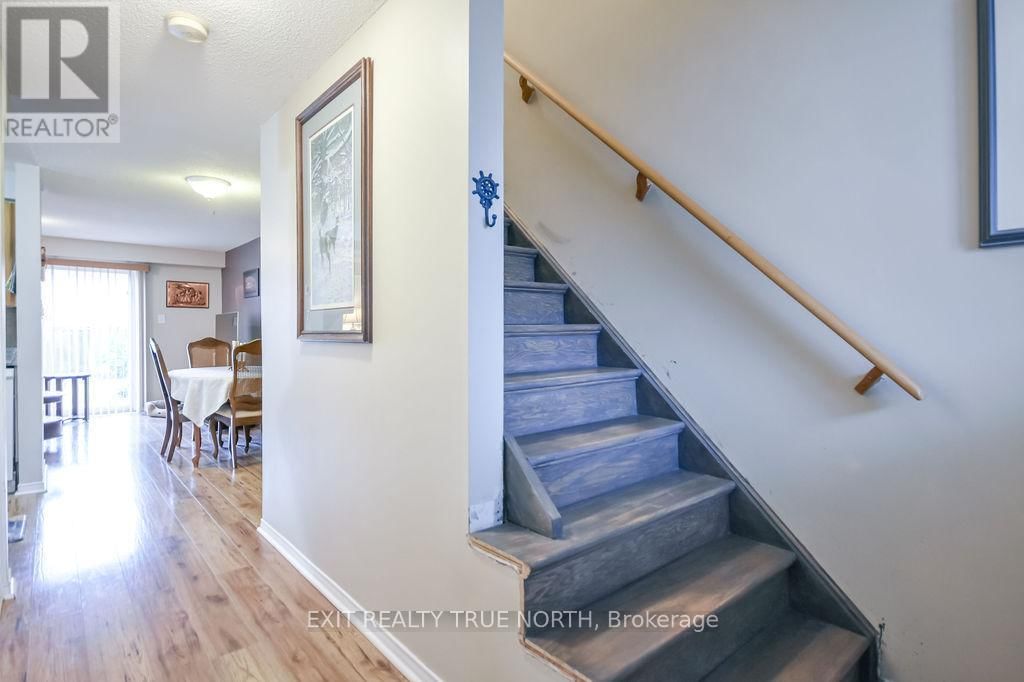 357 DUNSMORE LANE Image 4