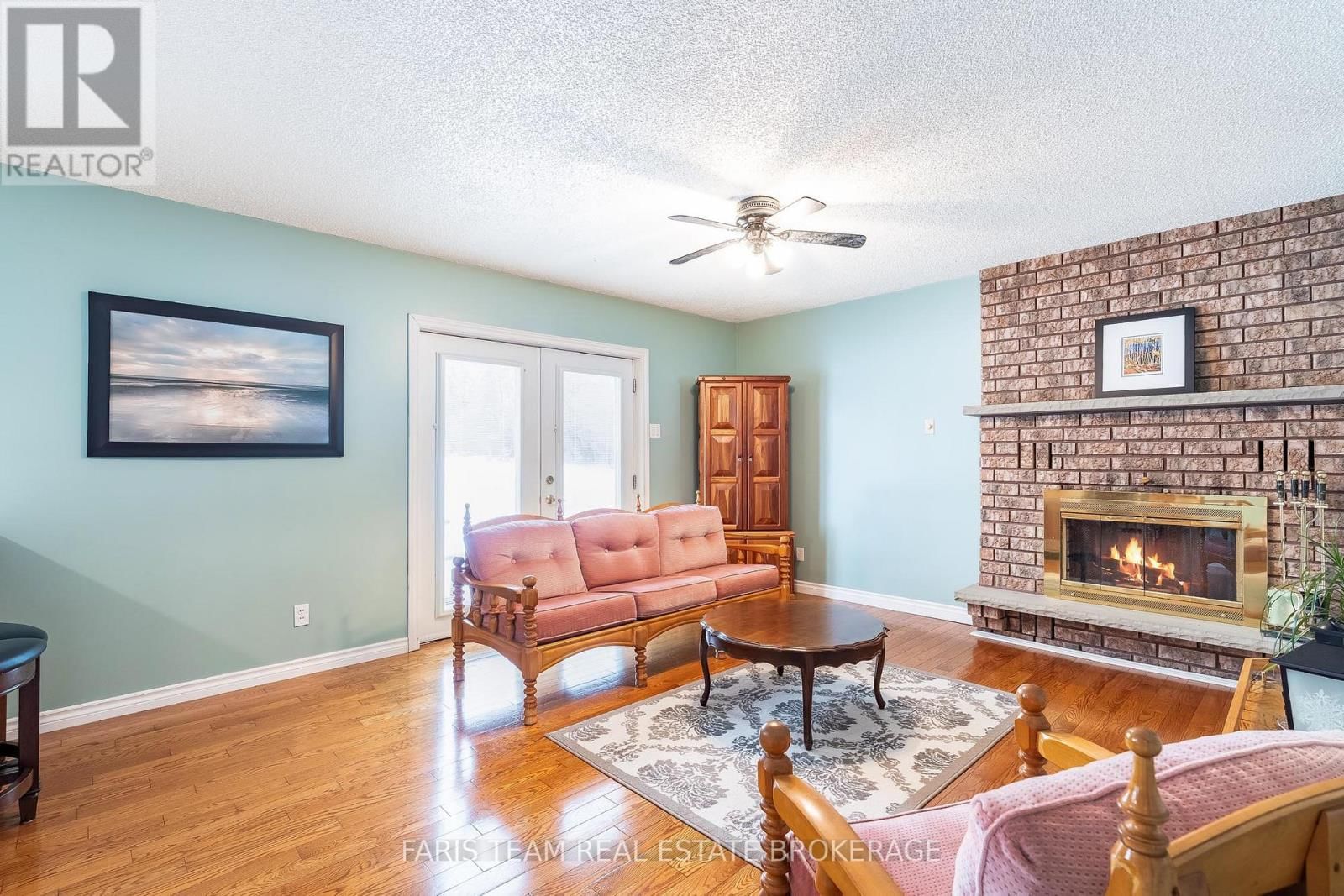 2104 NEWTON STREET Image 13