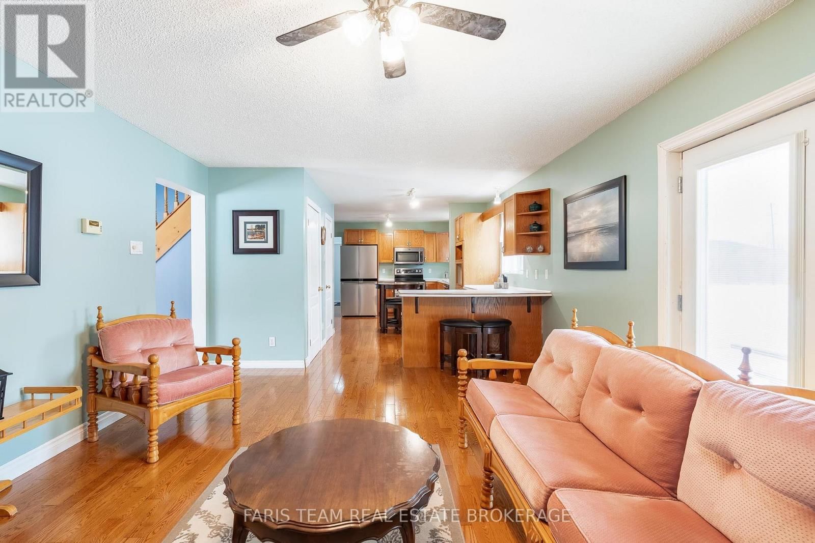 2104 NEWTON STREET Image 15