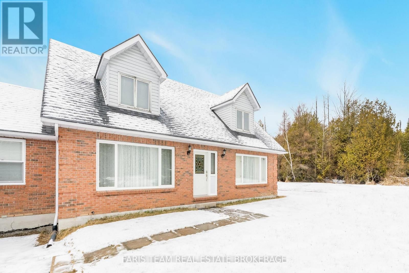 2104 NEWTON STREET Image 3