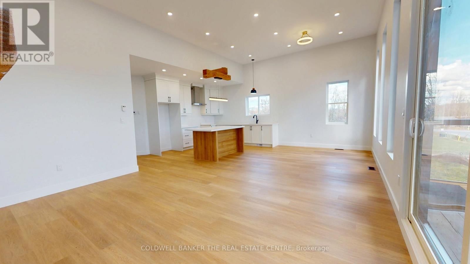 62 GRAY STREET Image 9