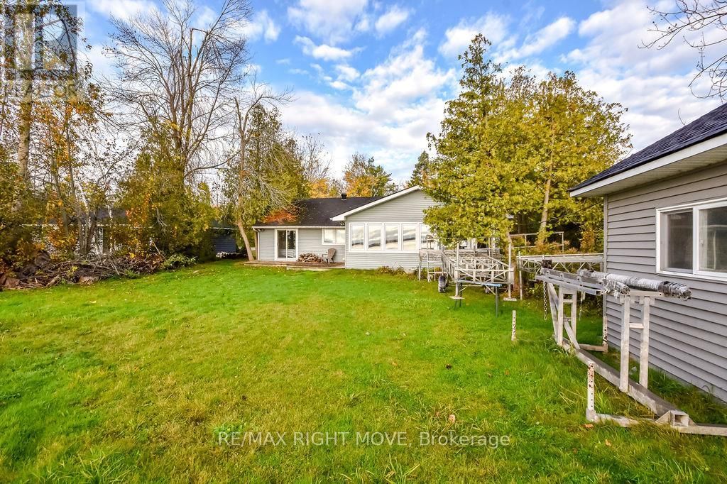 1467 CUNNINGHAM CRESCENT Image 45