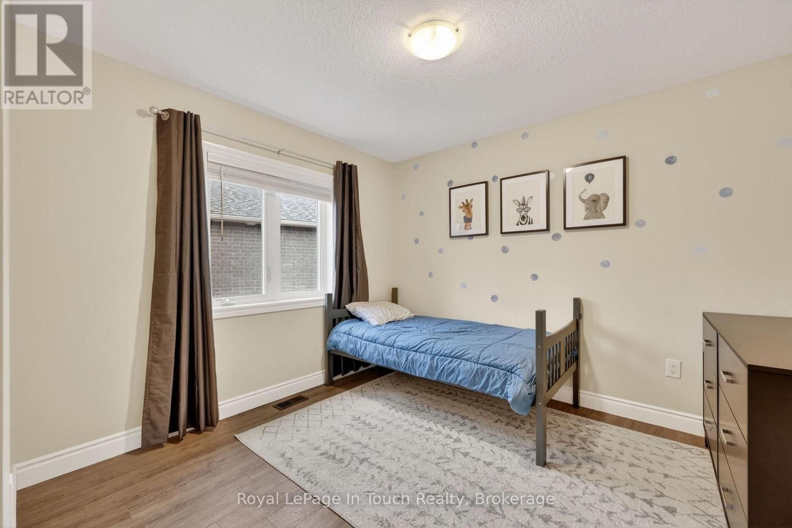 55 HUNTER AVENUE Image 14