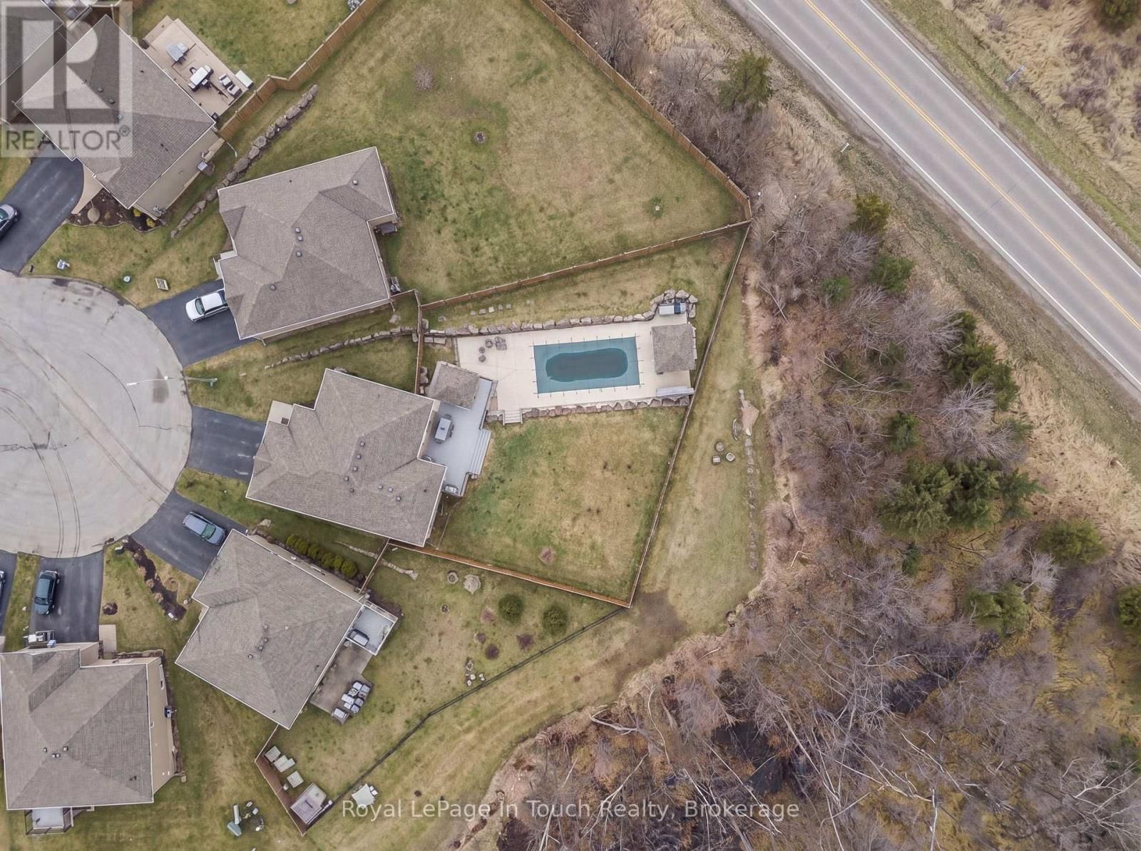 55 HUNTER AVENUE Image 33