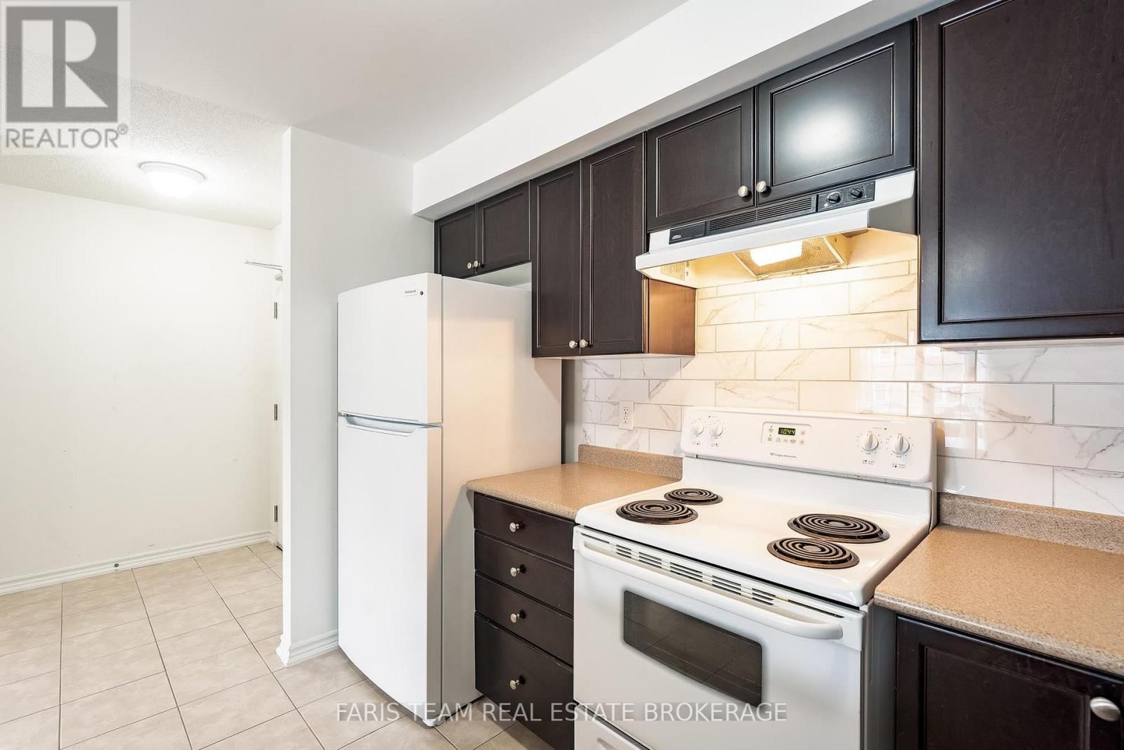 19 - 41 COULTER STREET Image 8