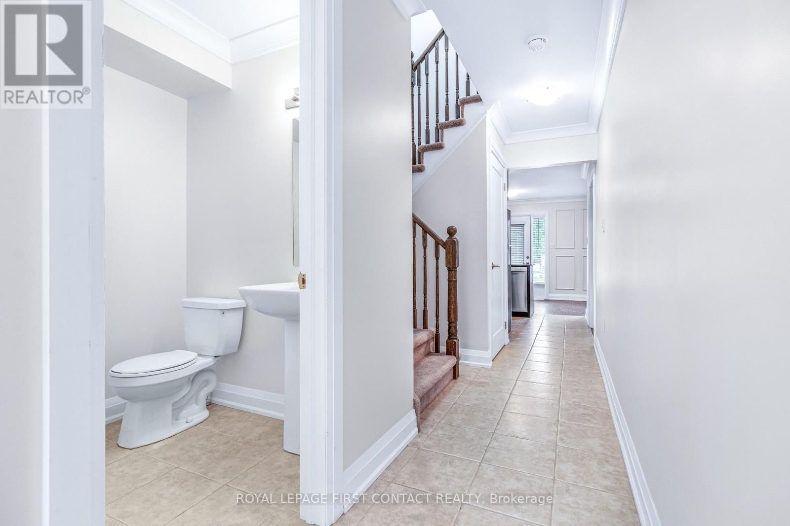 4 - 29 MADELAINE DRIVE Image 3