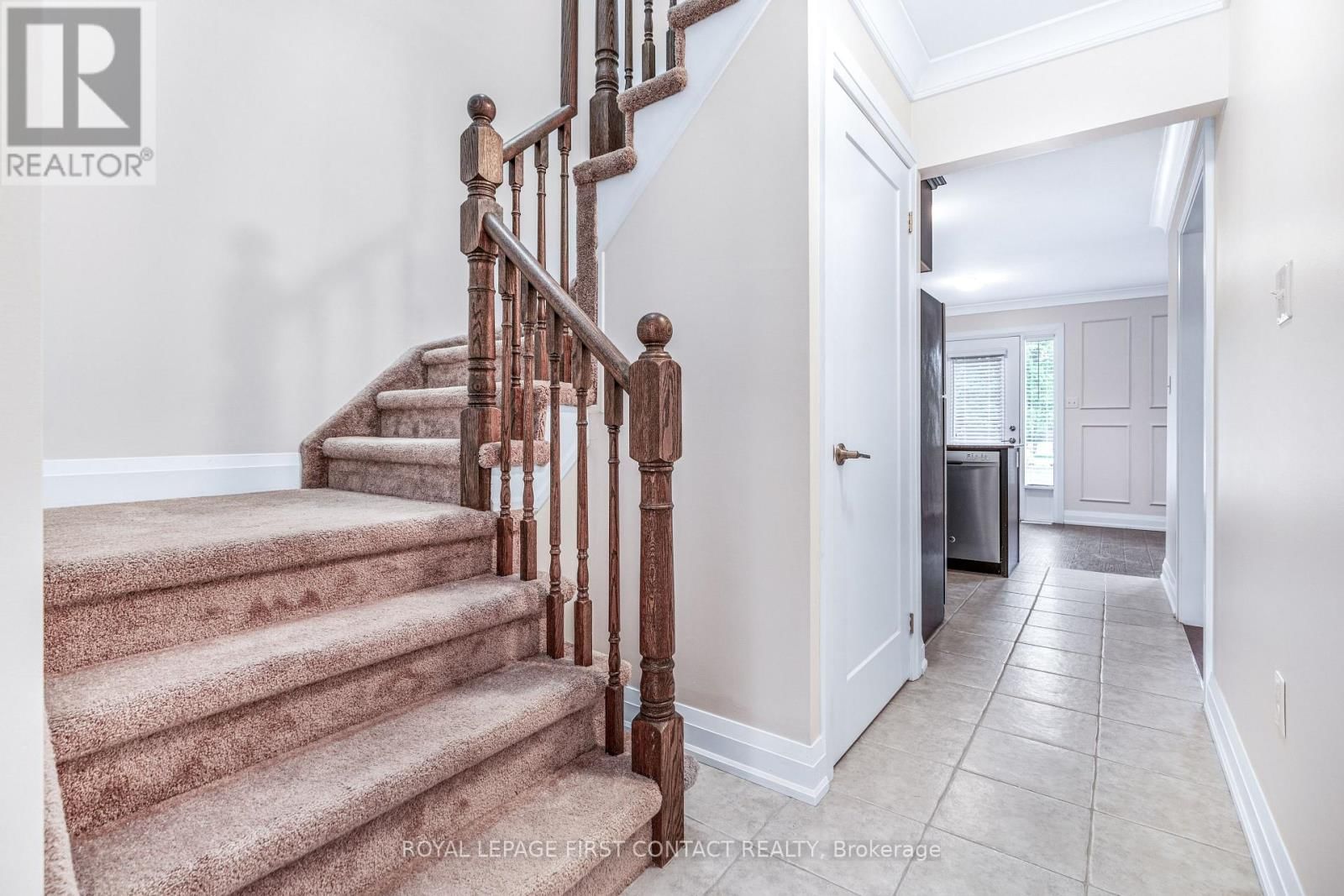 4 - 29 MADELAINE DRIVE Image 9