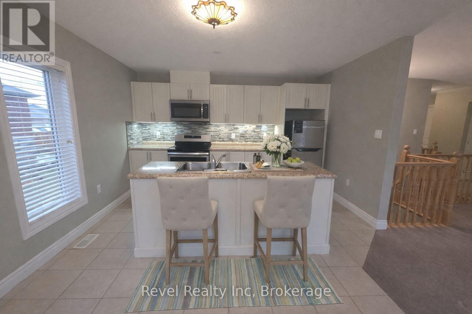 22 EVANS STREET Image 3