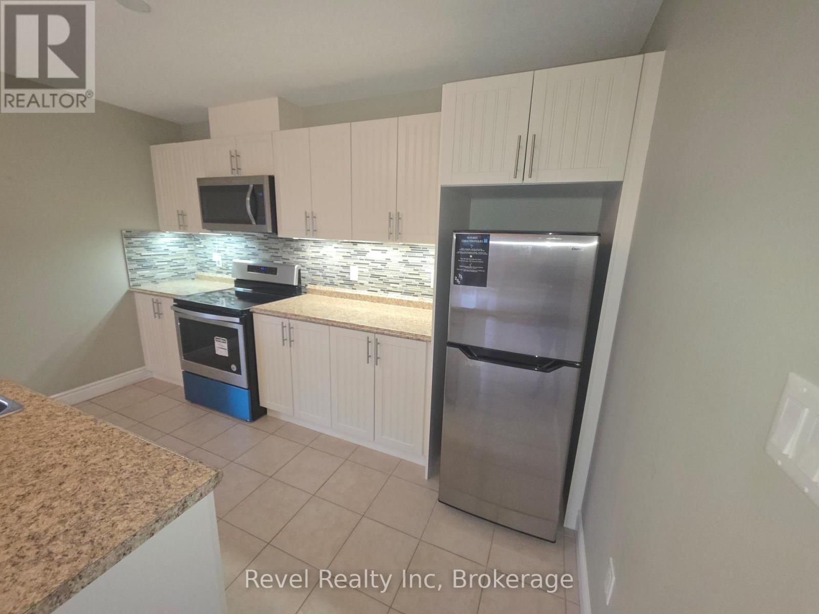 22 EVANS STREET Image 4