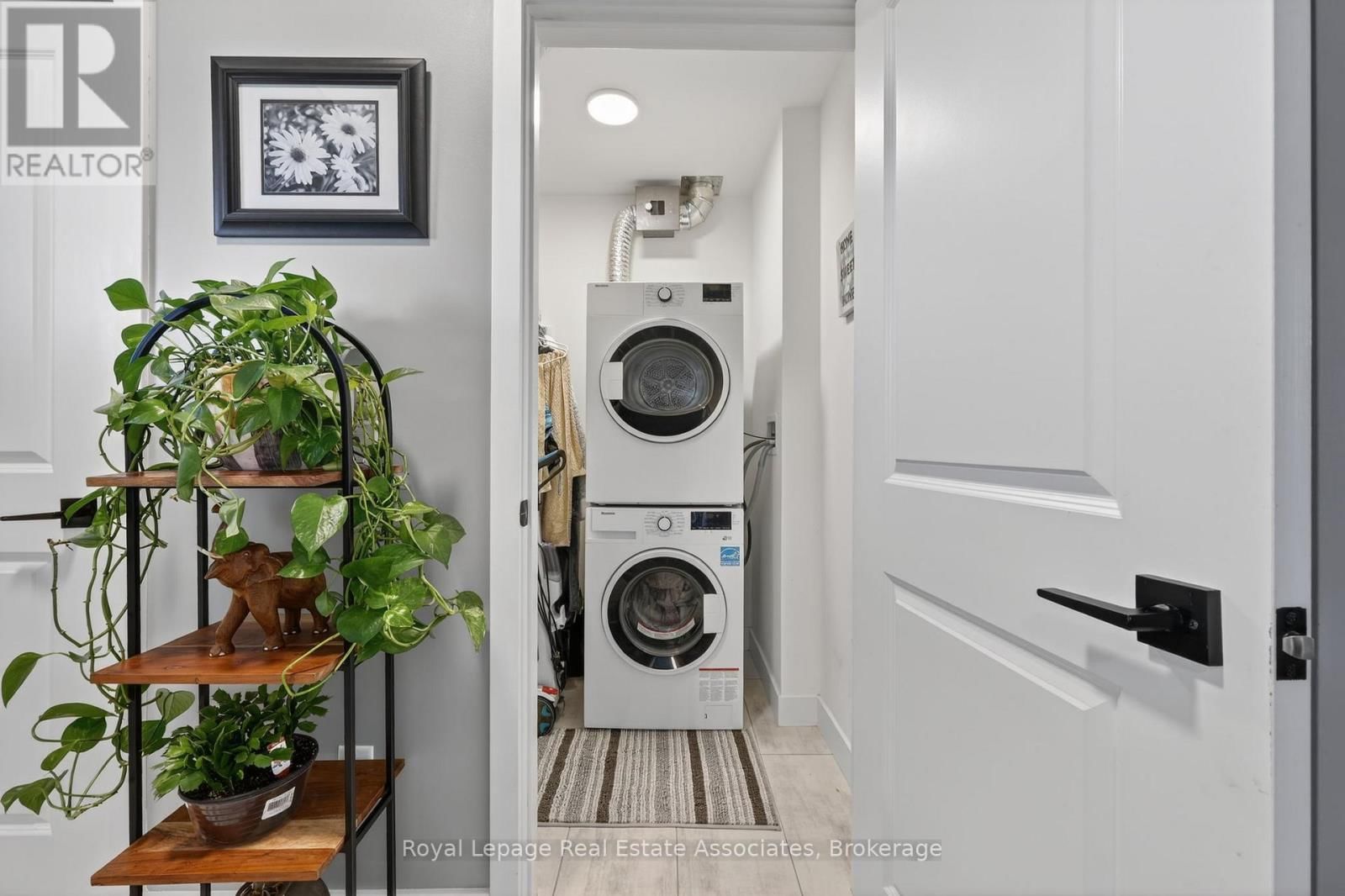 306 - 10 BEAUSOLEIL LANE Image 24