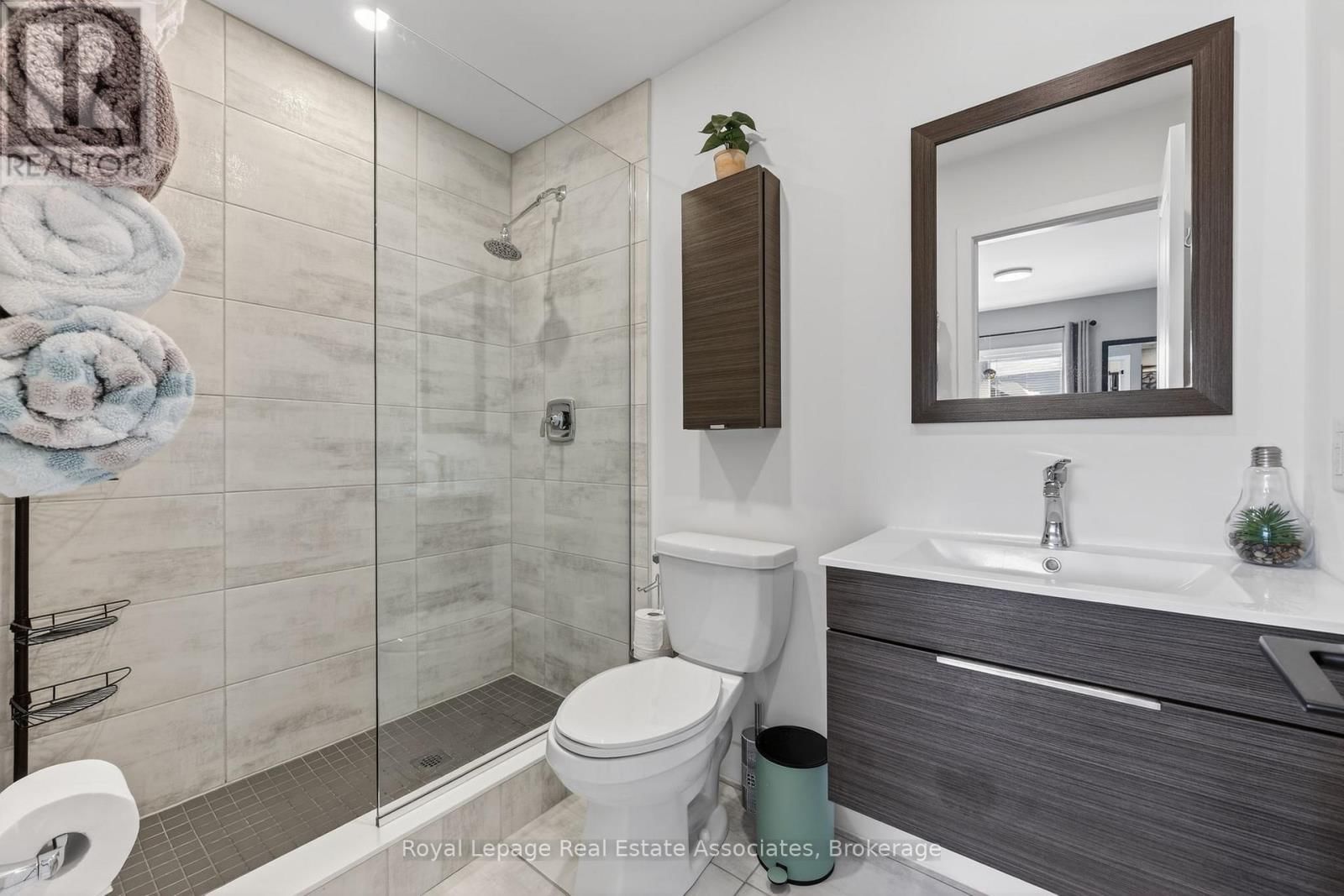 306 - 10 BEAUSOLEIL LANE Image 29