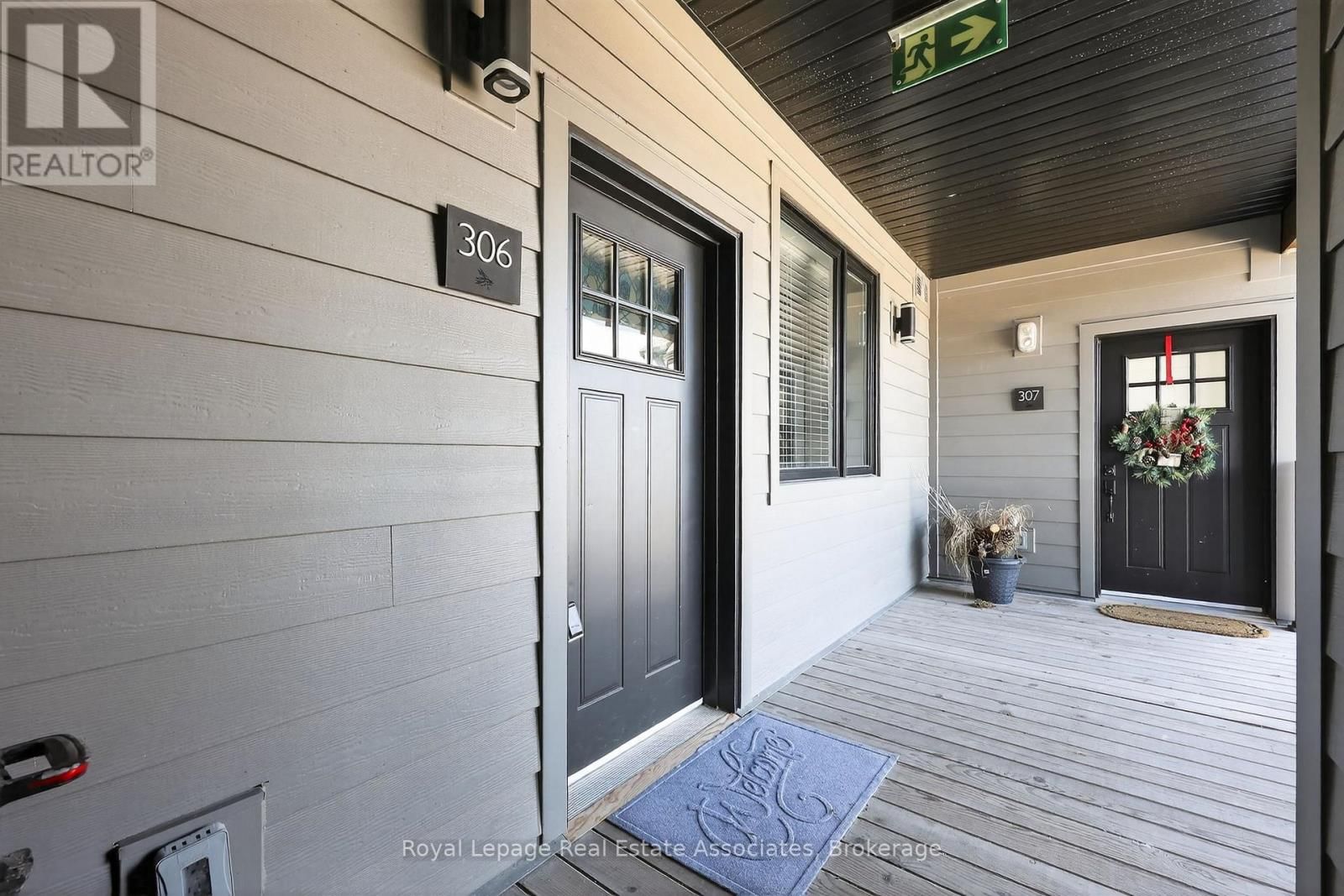 306 - 10 BEAUSOLEIL LANE Image 4