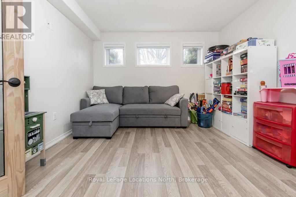 92 GLEN ETON ROAD Image 17