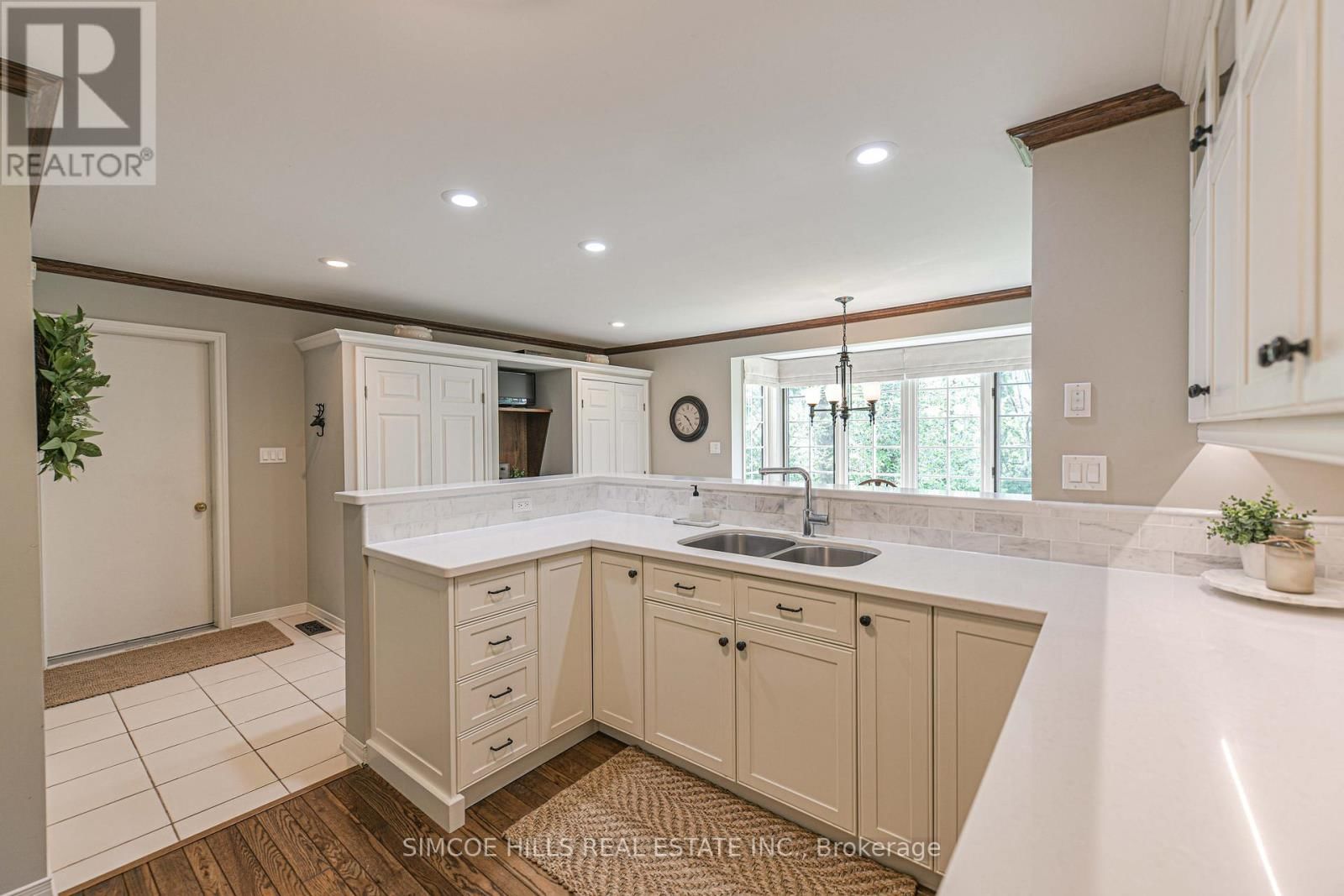 131 COURTLAND STREET Image 21