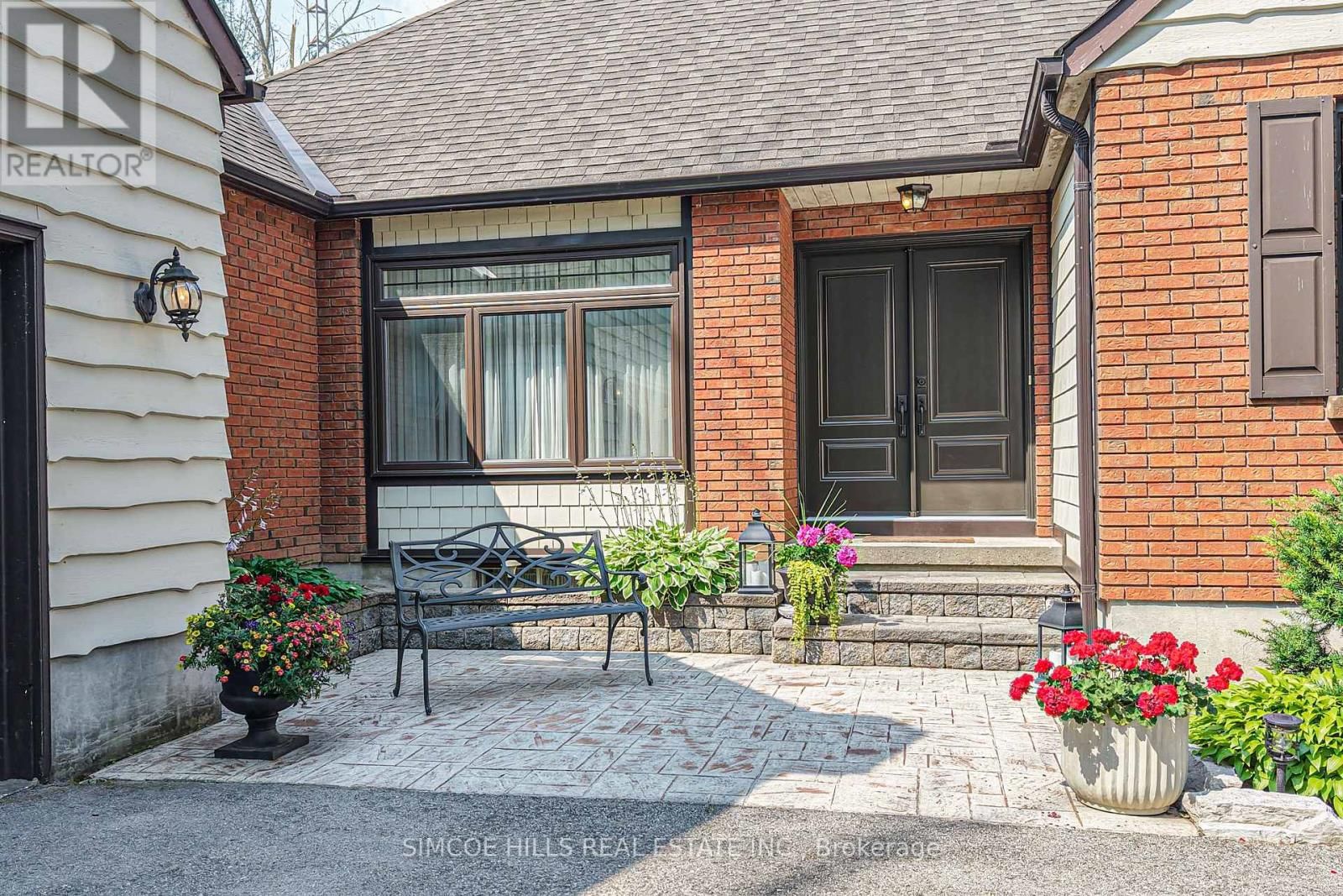 131 COURTLAND STREET Image 4