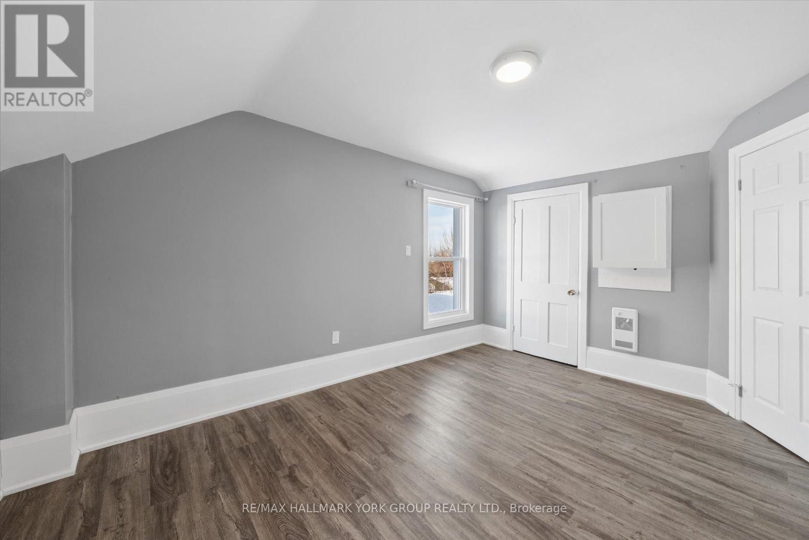 16 ALBERT STREET NORTH Image 15