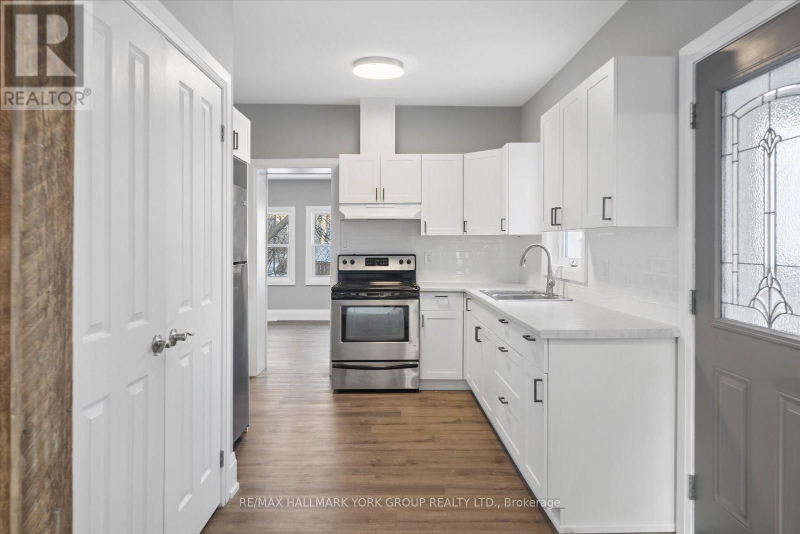 16 ALBERT STREET NORTH Image 22