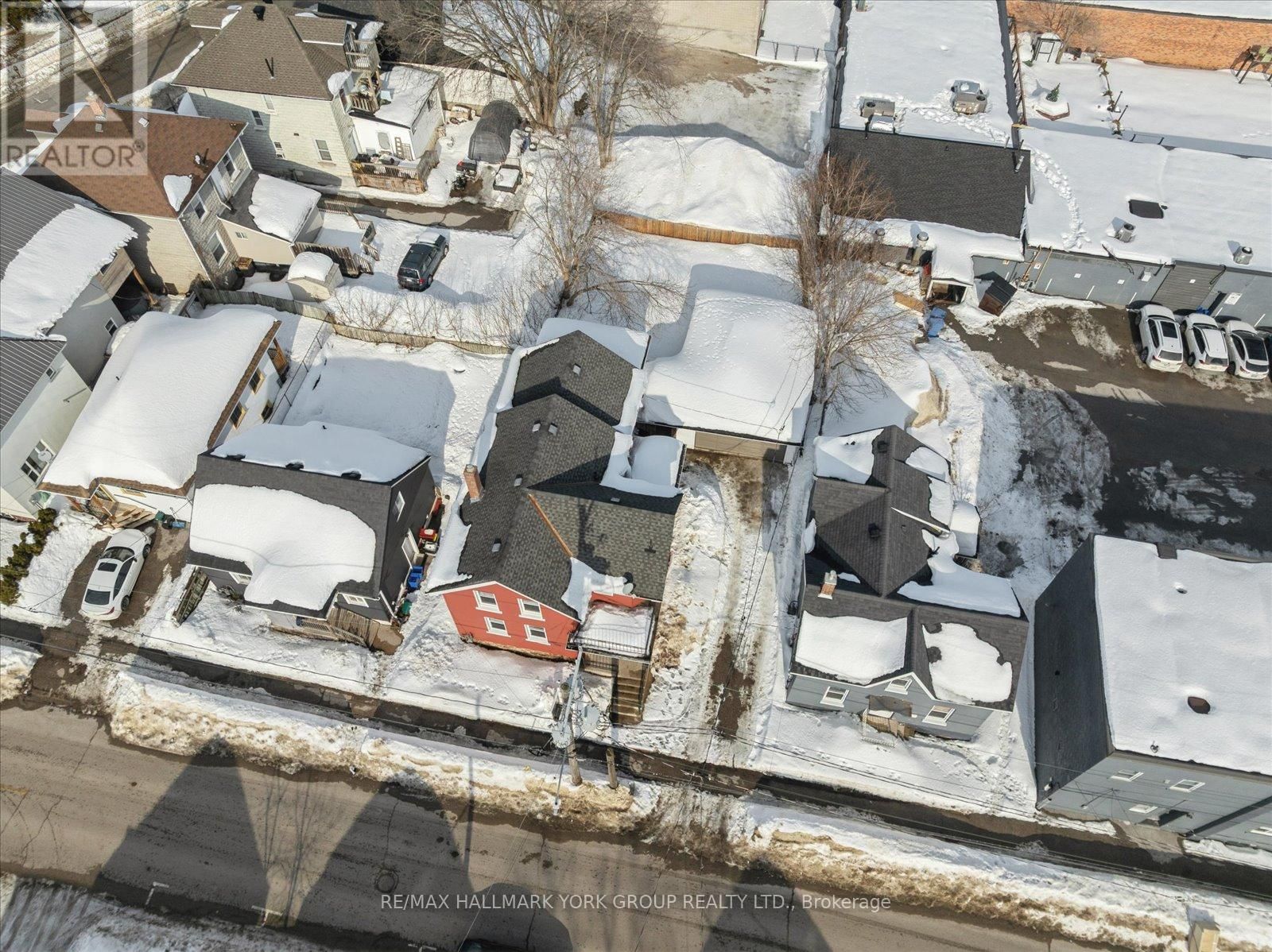 16 ALBERT STREET NORTH Image 43