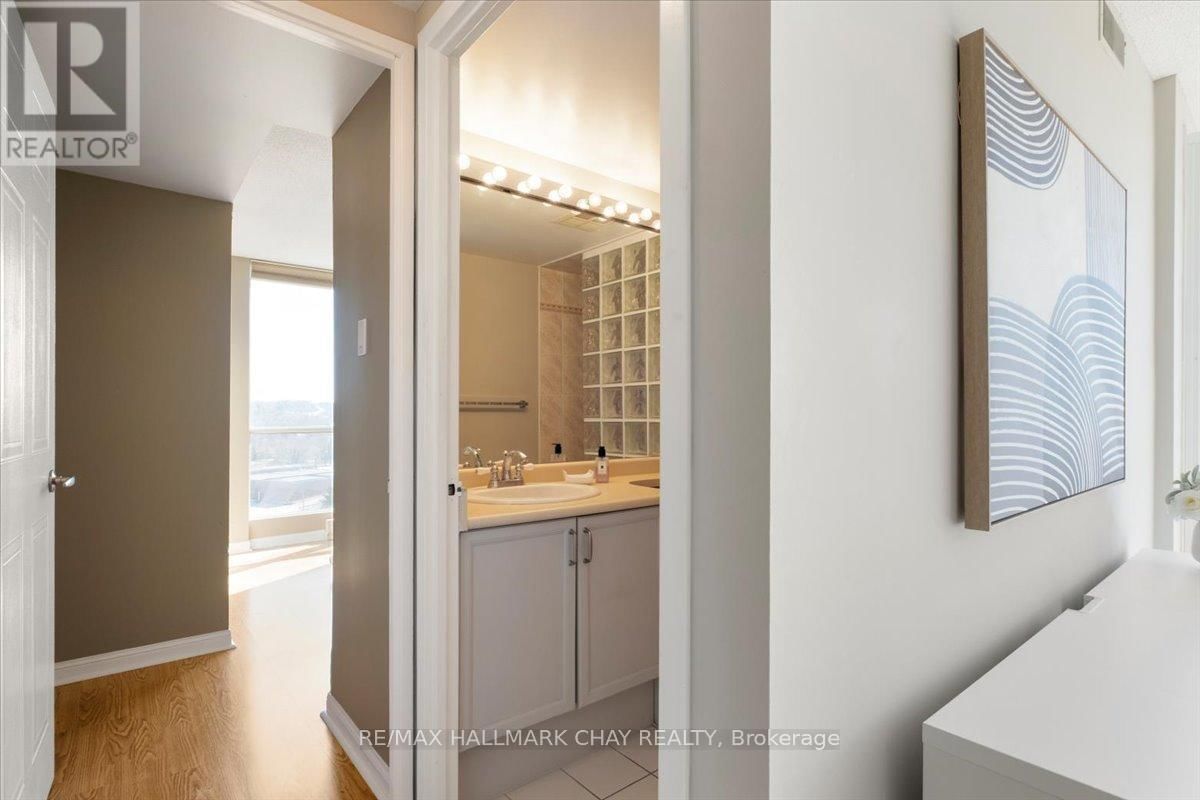 908 - 65 ELLEN STREET Image 25