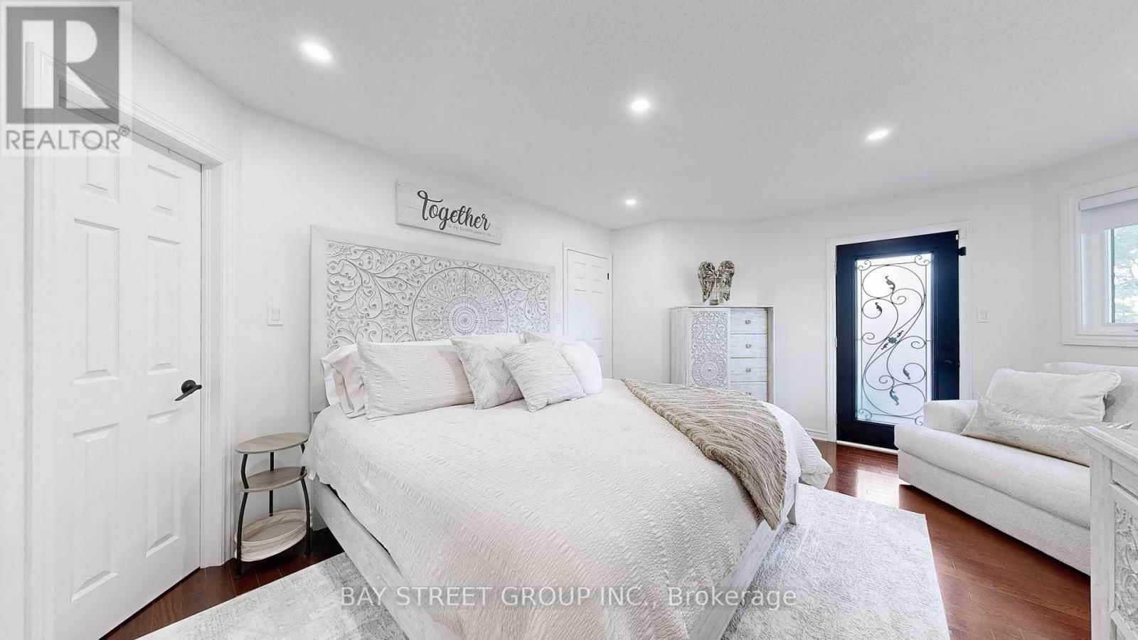 53 PRISCILLA'S PLACE Image 21