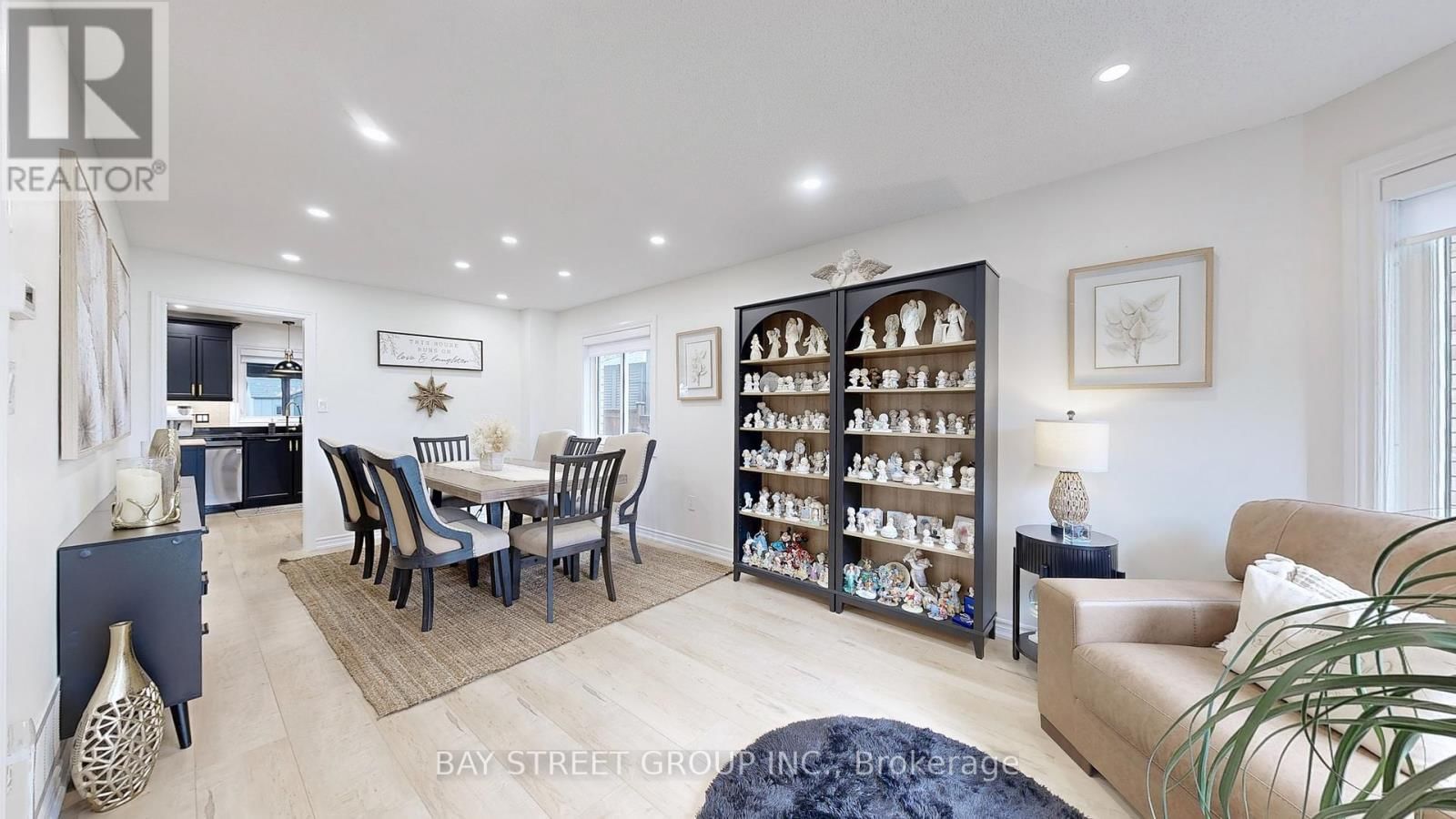 53 PRISCILLA'S PLACE Image 6