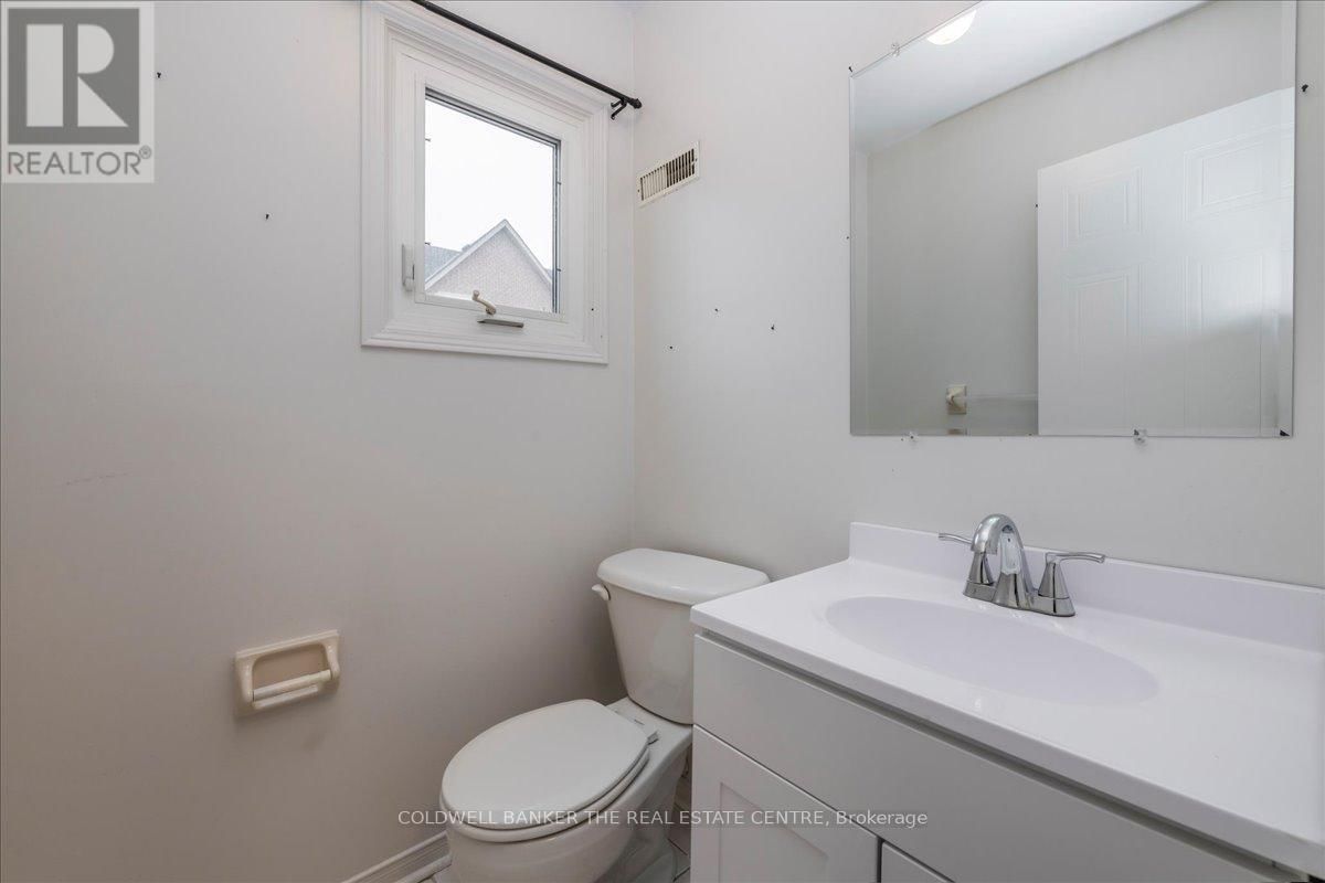 9 - 119 D'AMBROSIO DRIVE Image 10