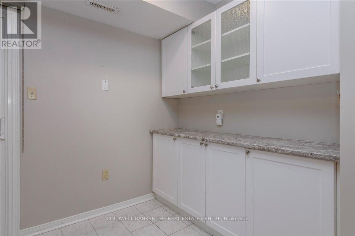 9 - 119 D'AMBROSIO DRIVE Image 9