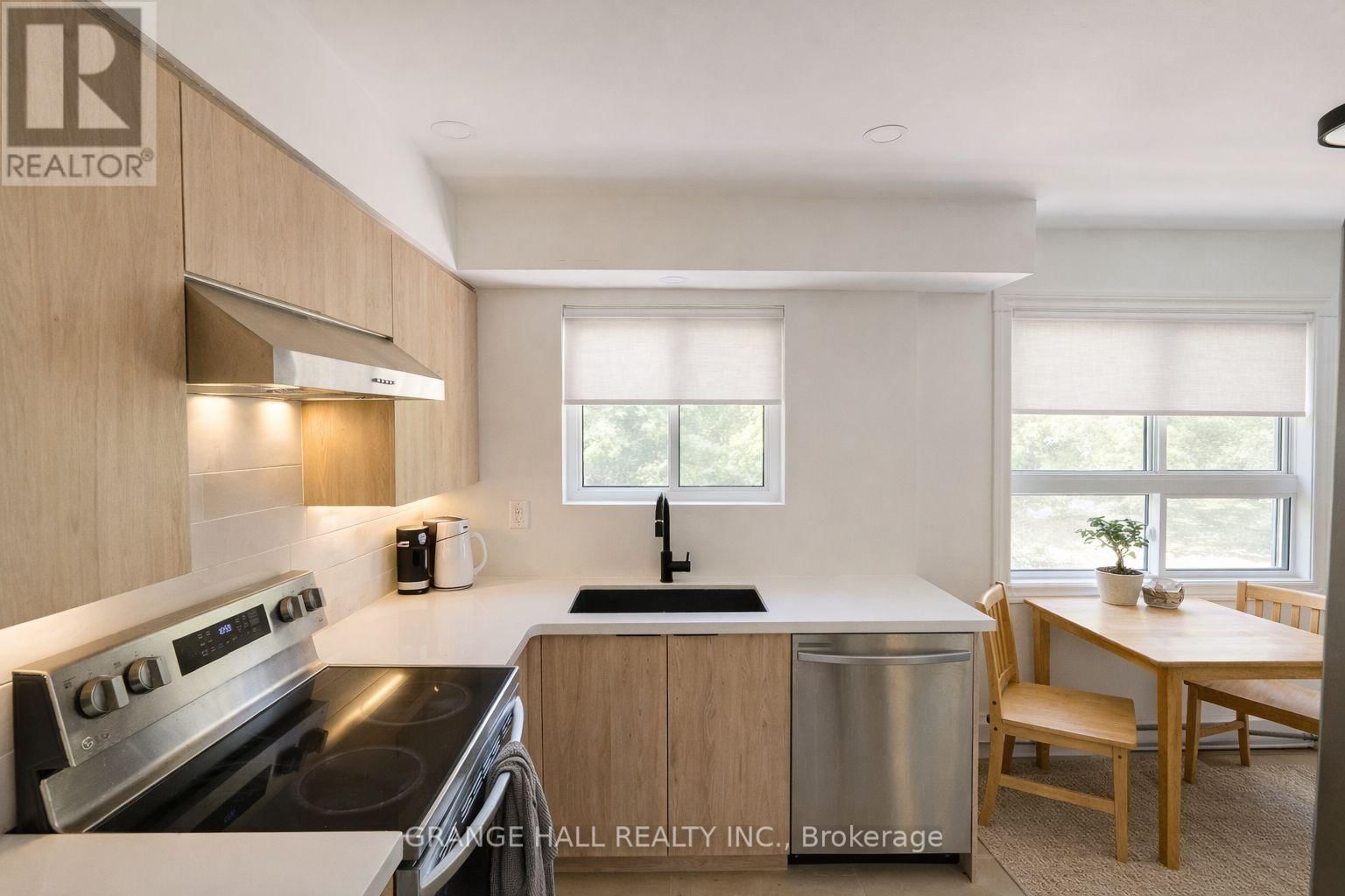 235 CANICE STREET Image 13