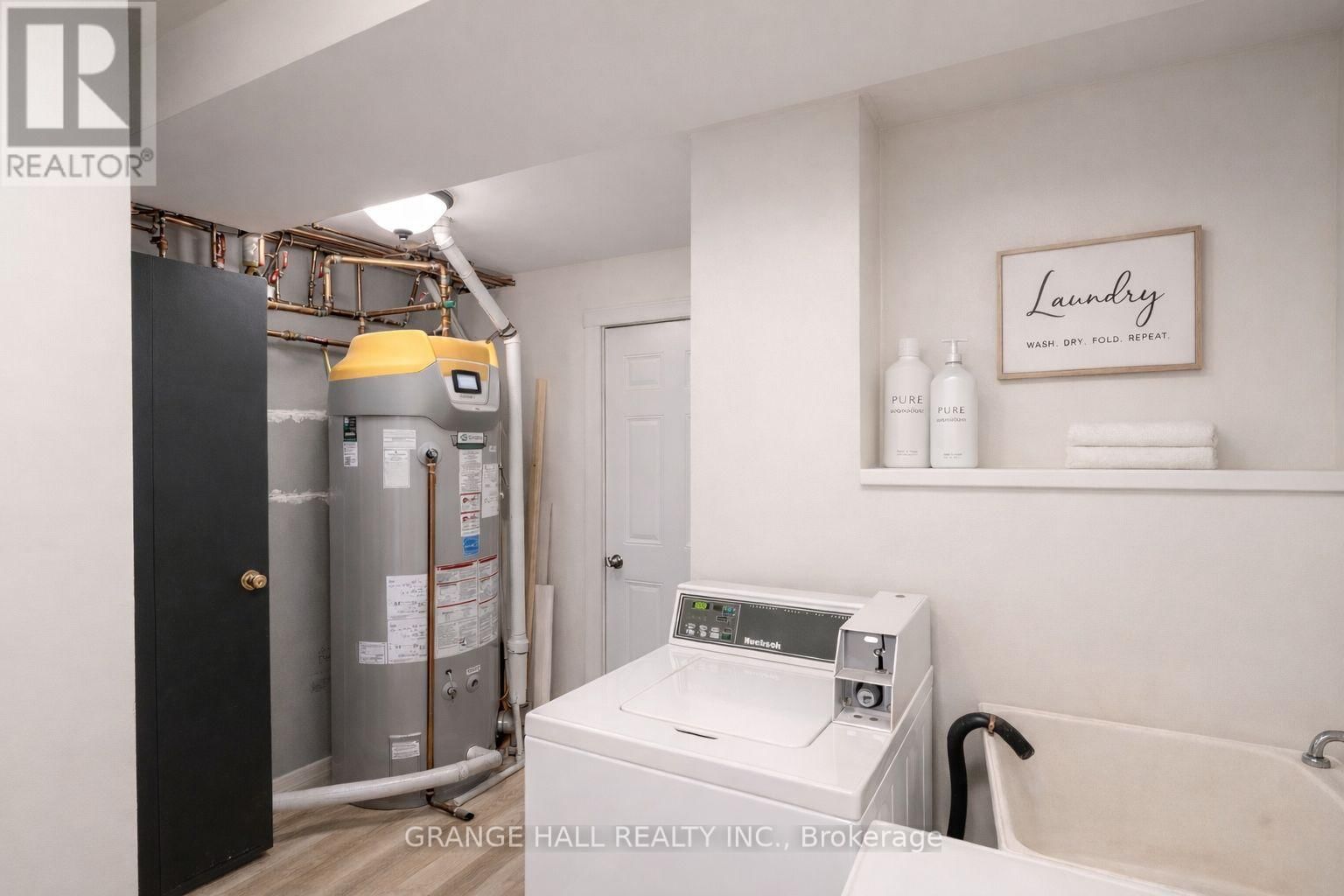 235 CANICE STREET Image 8