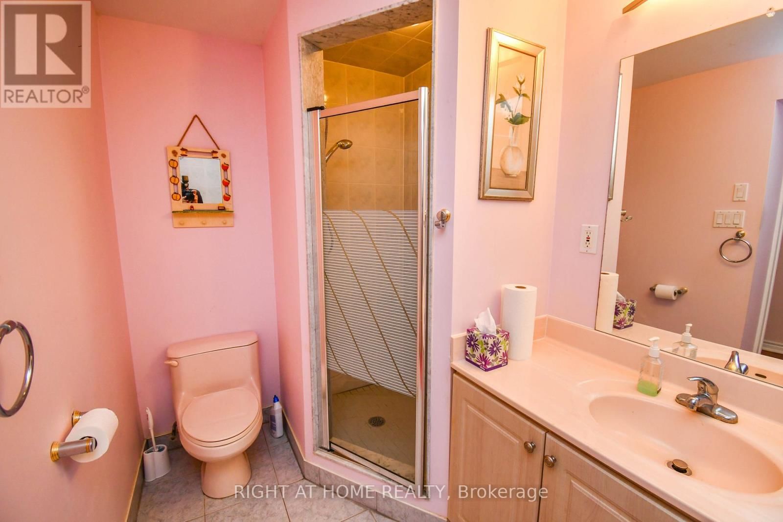 11 THACKERAY CRESCENT Image 34