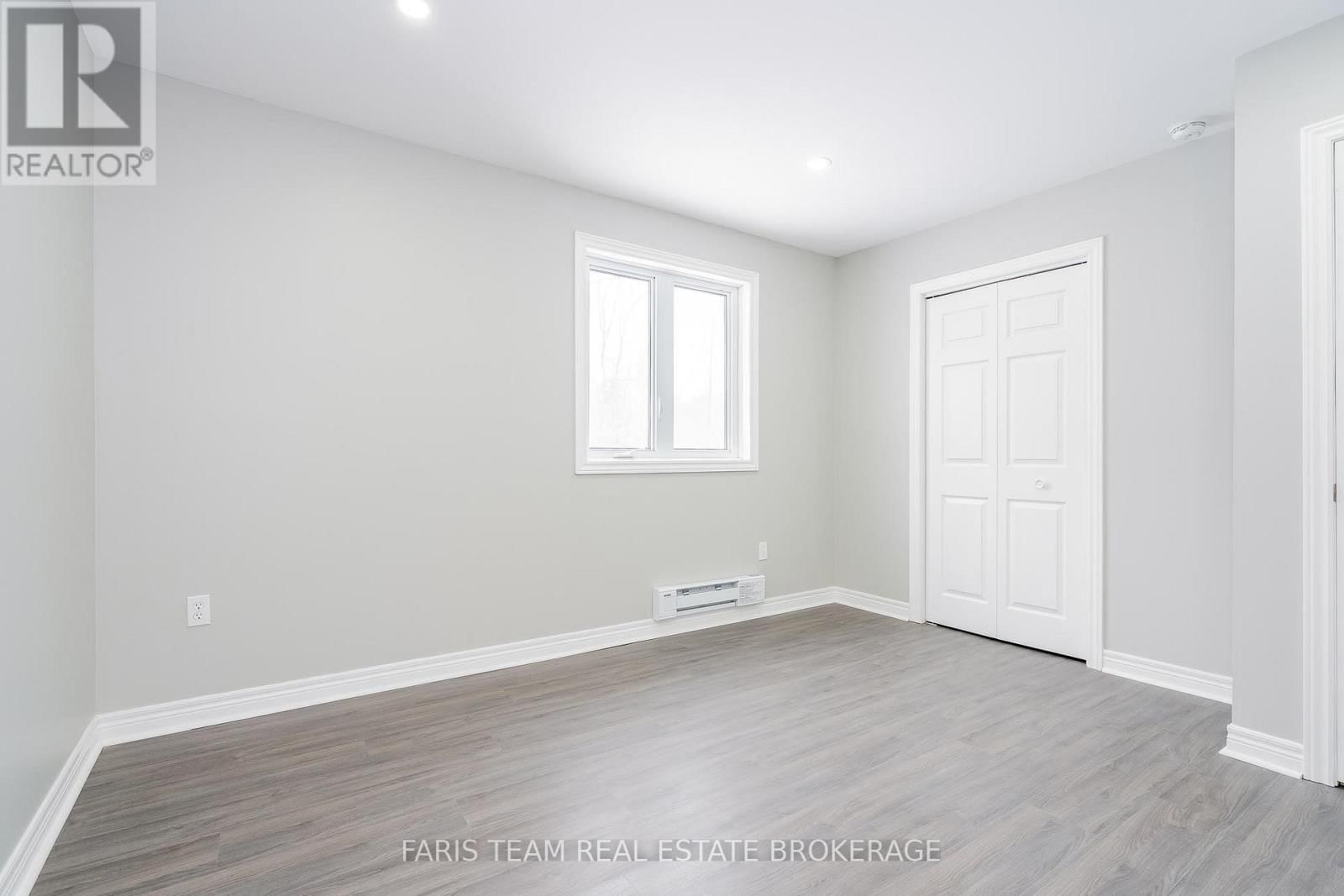 3554 JOHN STREET Image 21