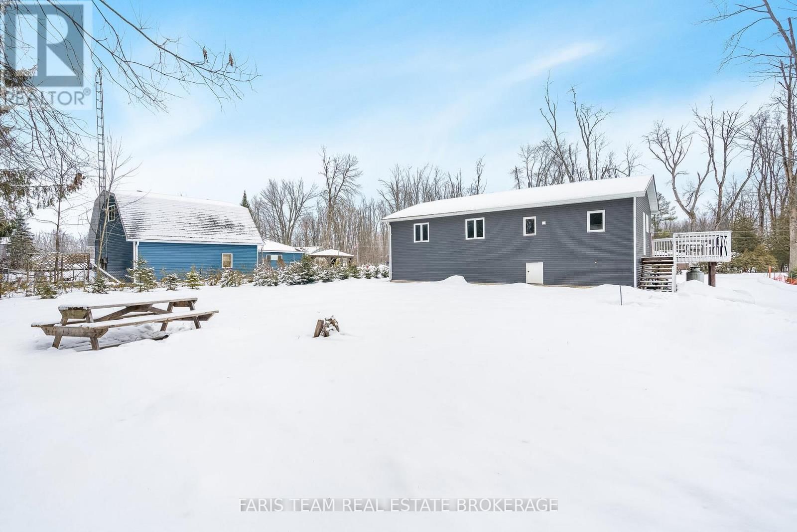 3554 JOHN STREET Image 30