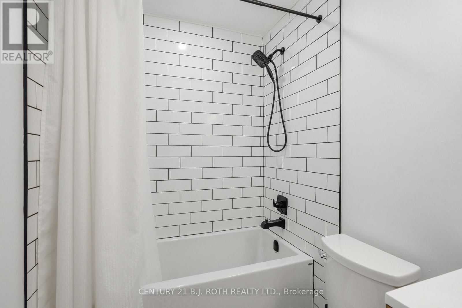 387 FERNDALE DRIVE SOUTH Image 19