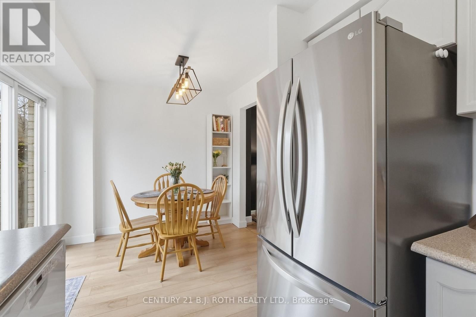 387 FERNDALE DRIVE SOUTH Image 6