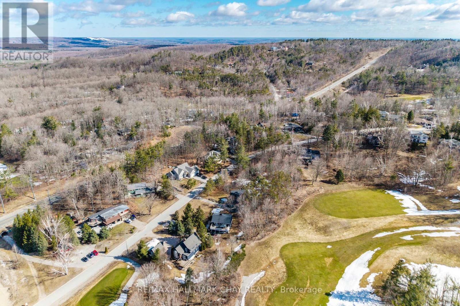 19 BIRCH GROVE DRIVE Image 17