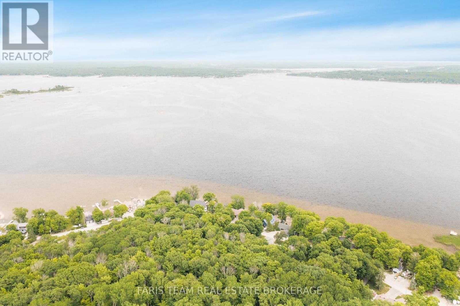 365 ROBINS POINT ROAD Image 24