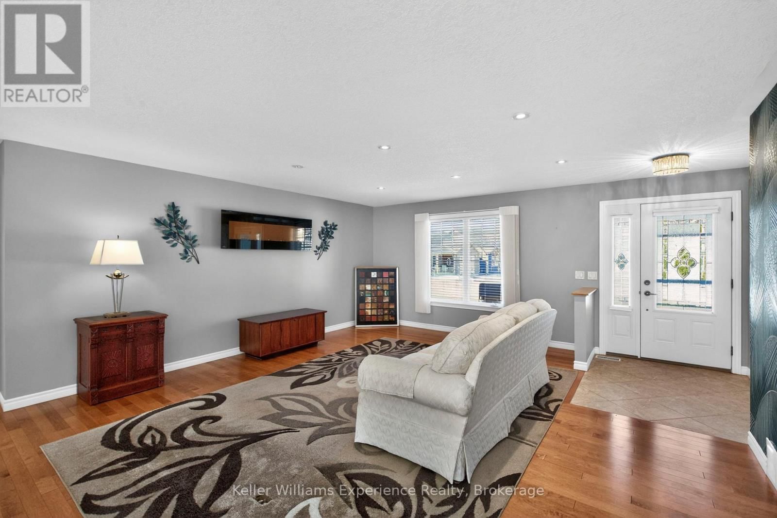 1 GIDLEY COURT Image 13