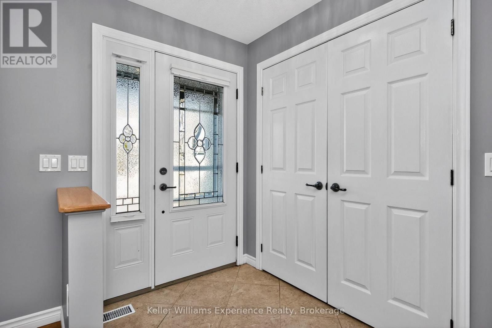 1 GIDLEY COURT Image 4